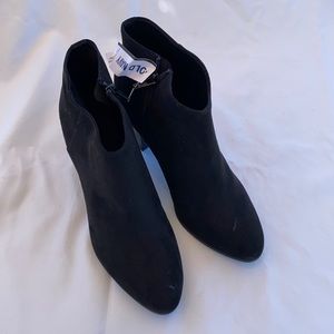 Old Navy faux-suede black booties